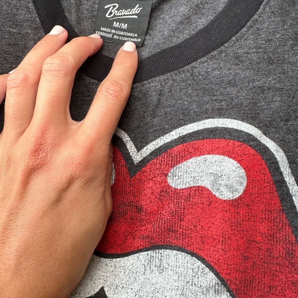 Rolling Stones sleeveless band tee in size medium - Picture 2 of 2